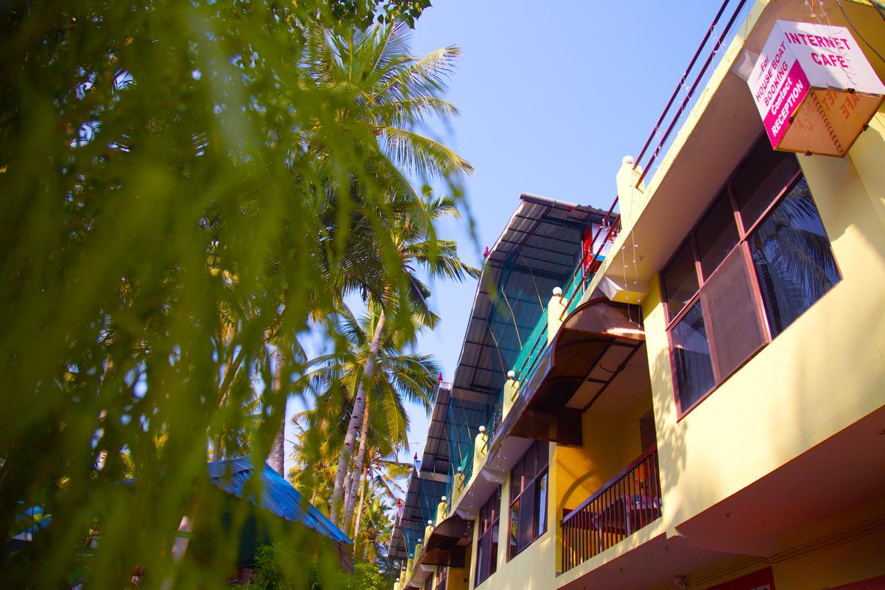 Panchavadi Ayurvedic Beach Resort วาร์คาลา ภายนอก รูปภาพ